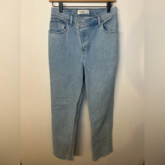 Abercrombie & Fitch ‘90s Straight Ultra High Rise Asymetrical Waist Jeans, 29/8s - Picture 3 of 10